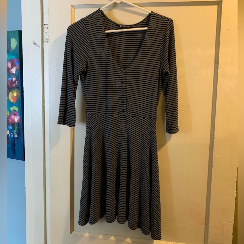Women’s Express Midi Dress in Medium